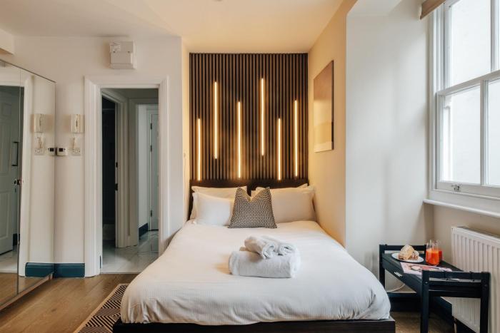 Modern Kensington Studio