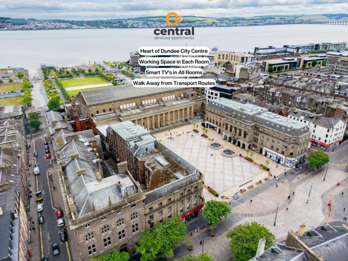 Castle Street by CENTRAL SERVICED APARTMENTS - Heart of City Centre - 2 x Double Bedrooms - Working Desk Spaces - Smart TVs inRooms - Close to Transport Routes - Fully Equipped