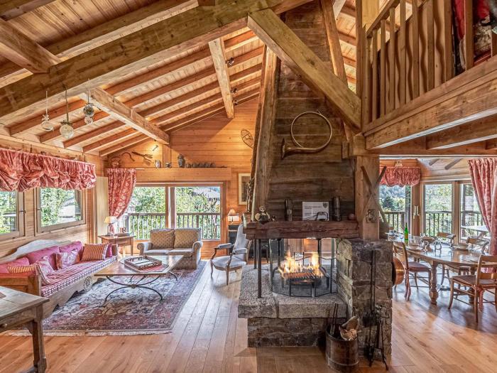 Chalet typique à Chamonix avec parking et wifi, proche centre et pistes - FR-1-343-182