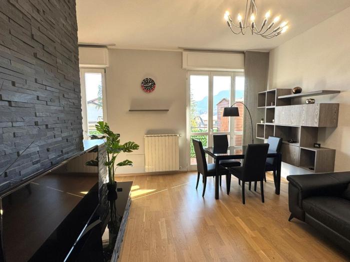 The Elegance of Como