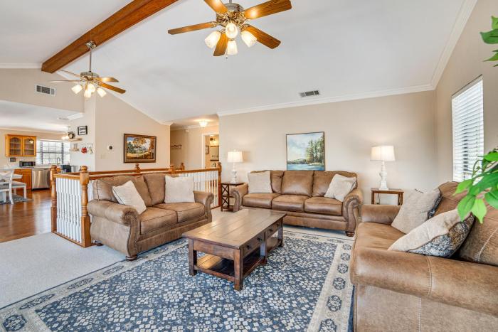 Texoma Shores Hideaway Family Home with Water View