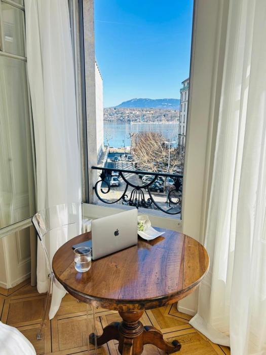 Little President Geneva Lake View