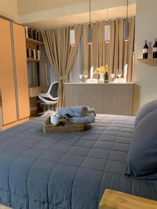 Near NAIA T3 Klassi Luxurious Stay in Newport City