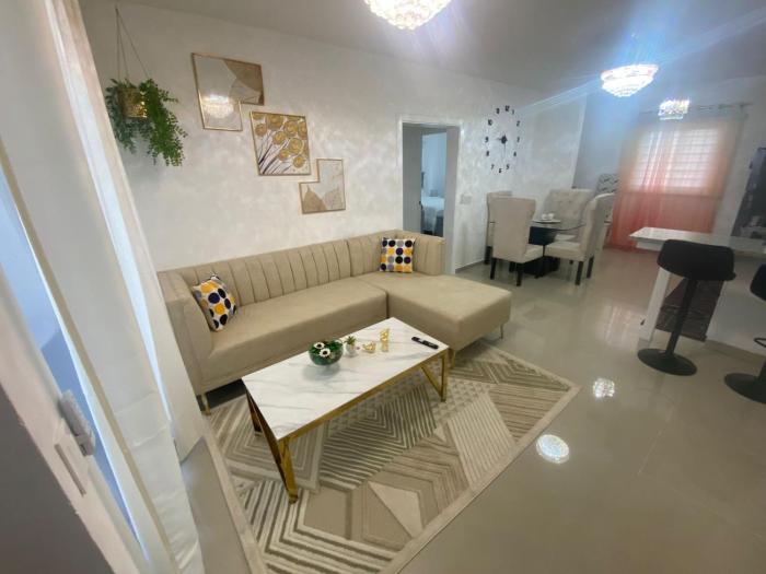 Apartamento de 2 HABITACIONES CON PISCINA A 6 MIN DE LA PLAYA