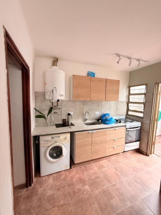 Dpto 2 dormitorios, planta baja, hermosa zona y cerca de todo!!