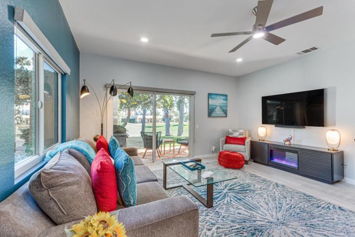 Desert Oasis Close to Palm Springs Attractions!