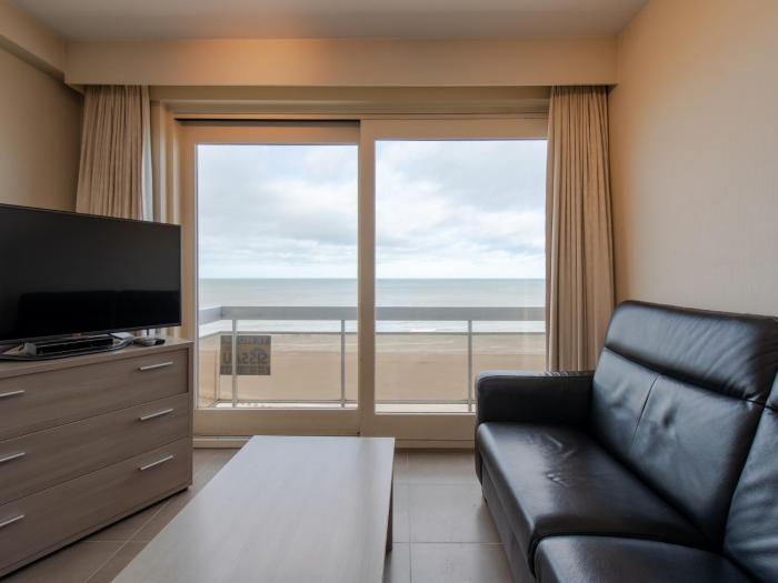 Family spot by the coastal trails