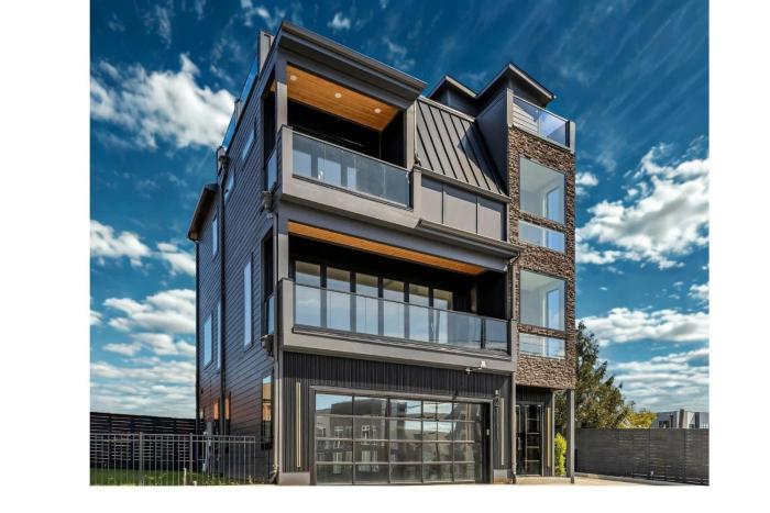 East Nashville SpaHouse Retreat with Rooftop & Elevator