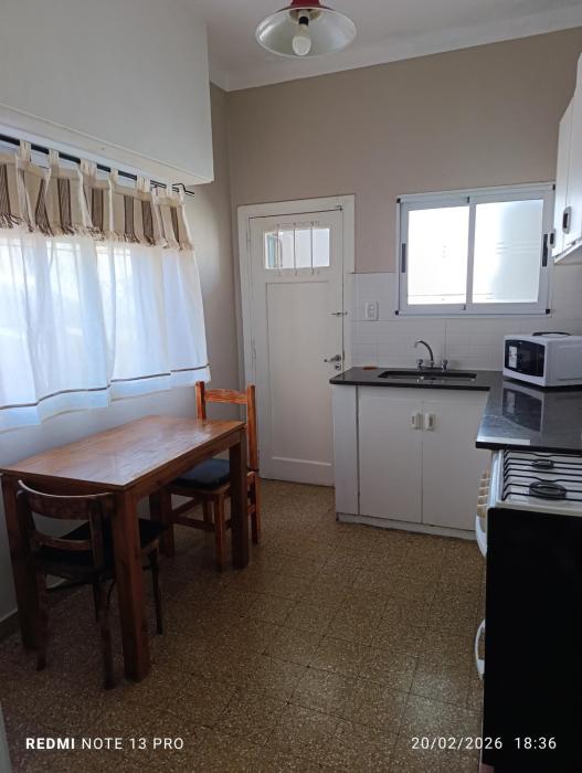 Departamento céntrico, planta alta