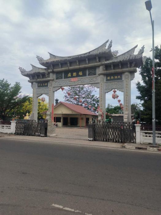 Hola Backpacker Hostel