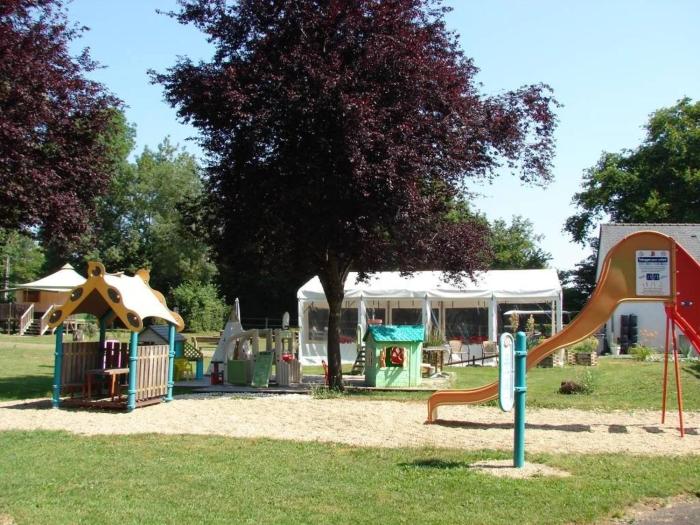 ZEcamping 3 étoiles calme et nature - proche châteaux de la Loire