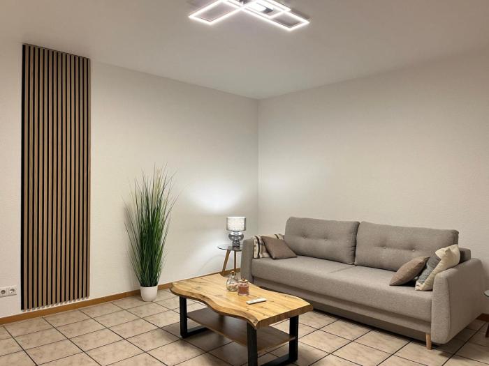 Helle & Traumhafte Zentrale Apartment mit Zwei Balkonen