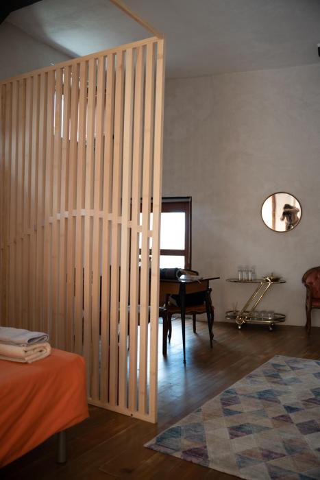 Spacious Studio, lake view and bath