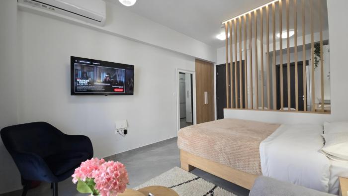 Alfa-Central Luxury Condo by Optimum Link