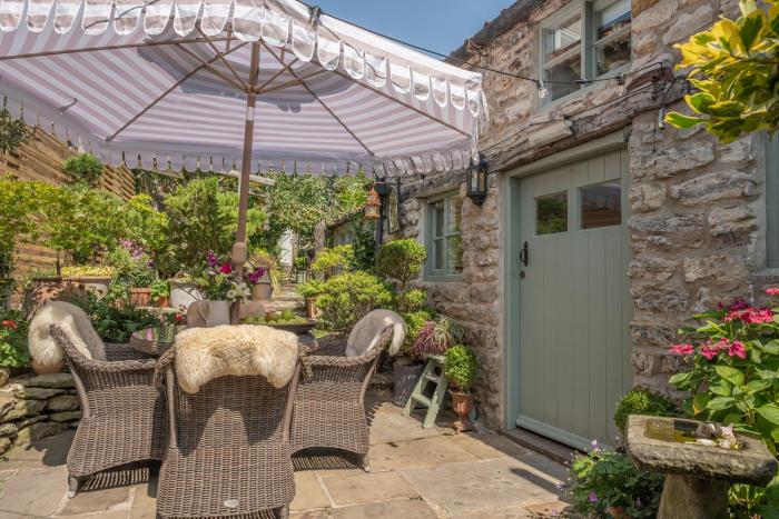 Helmsley Garden Cottage & Railway Carriage