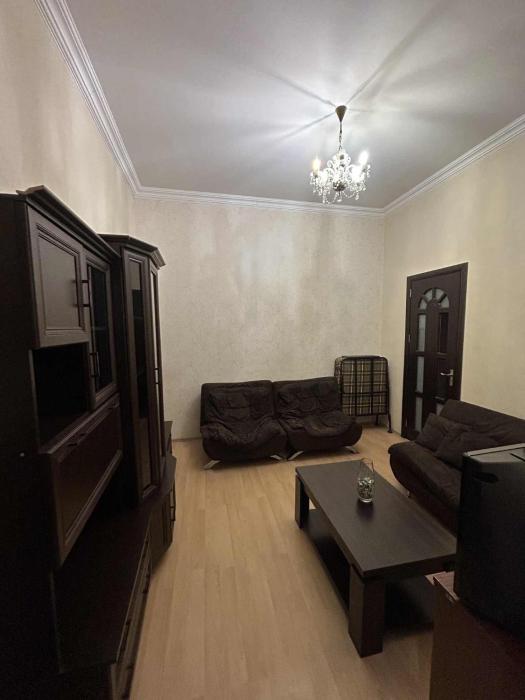 Authentic Old Town Apartment