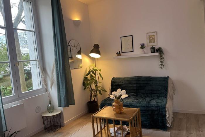 Bright studio apartment on the Île de Nantes