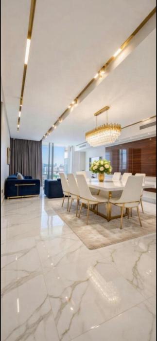 Luxury 2BR Apartment in Sandton Pool Spa and a walk to Sandton city EMBASSY TOWERS