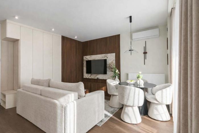 Chmielna Duo Luxury Apartment with Parking & Balcony, Warsaw City Centre by Renters Prestige