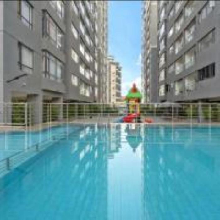 Smart retreat residencies with amazing breathtaking city views, swimming pool ,gym ,private ample parking space which offers a luxurious living in kilimani