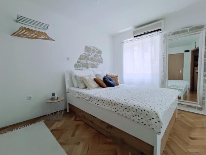 The Stone Alley Retreat