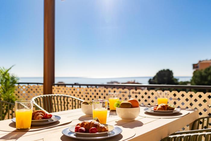 Sauces de Torreblanca Beach