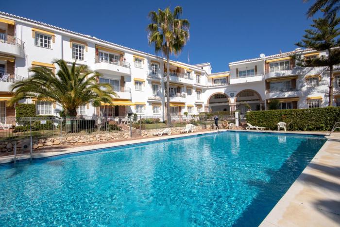 2 bedroom apt in La Cala de Mijas 100m from Beach