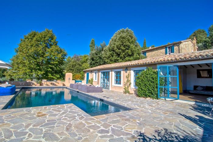 Villa Saragano by MMega