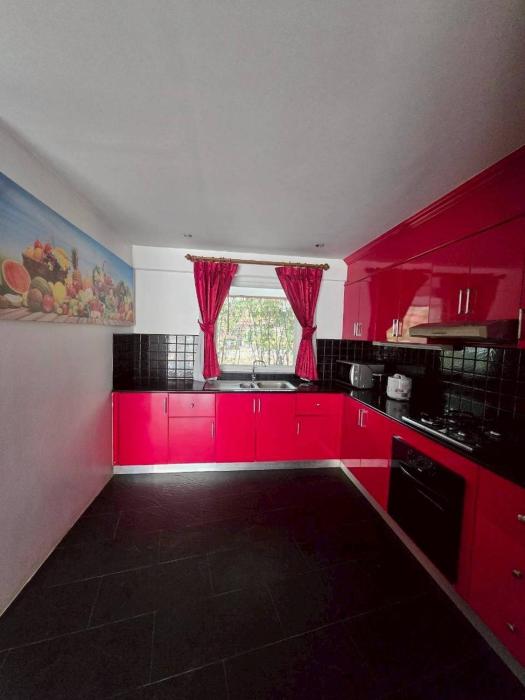 Red House 12
