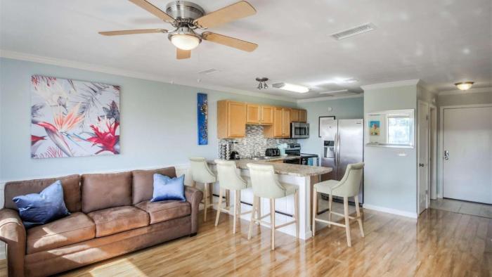 Canal Place 206