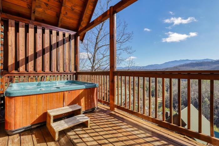 Lovely Cabin Sleep 4 Hot Tub Mtn Views Pool Table
