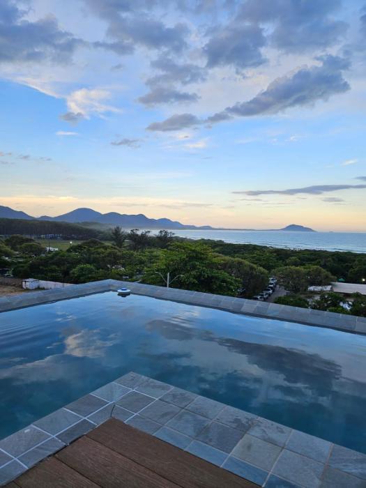 Studio Florianópolis Barra da Lagoa, one block from the sea
