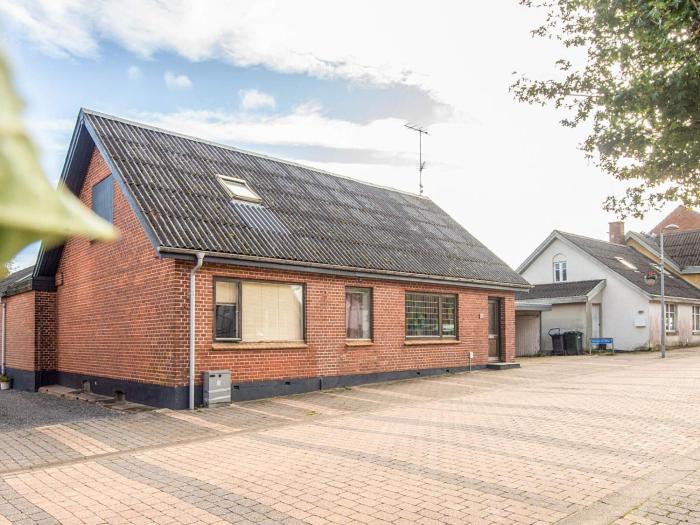 Activity House in the Middle of Bording