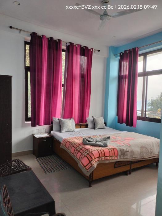Sunset Point Home Stay Bir