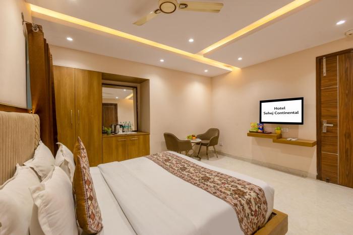 Hotel Sehej Continental At Karol Bagh