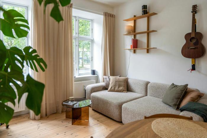 Minimalist Flat In Authentic Nordvest