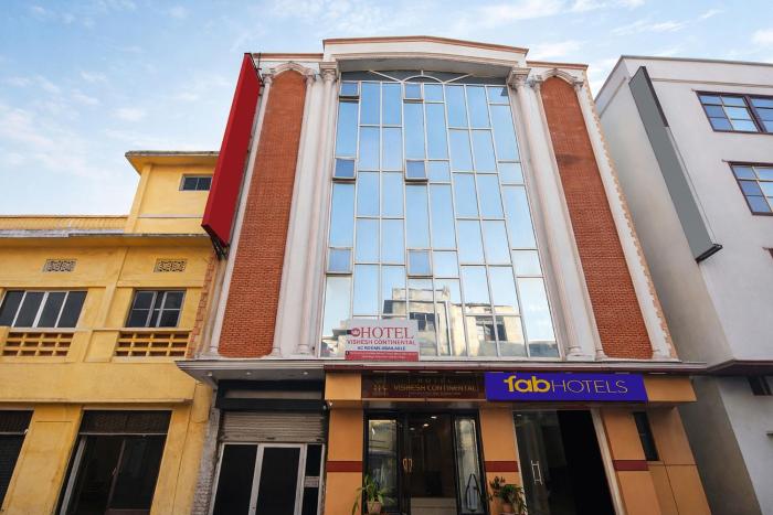 FabHotel Vishesh Continental