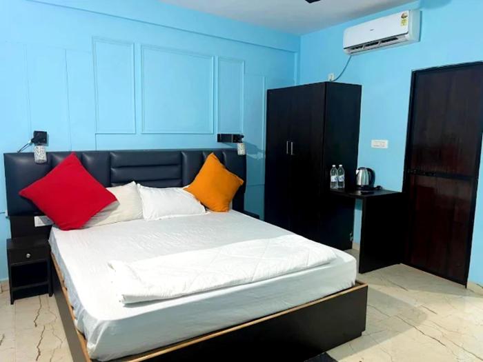 Hotel The B House Goa