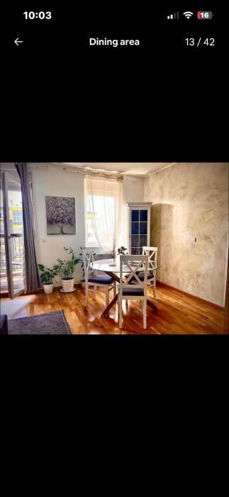 Duke Ellington apartman, free parking netflix