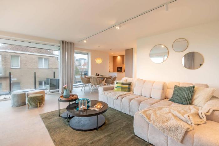 Sensational brand new duplex for 4