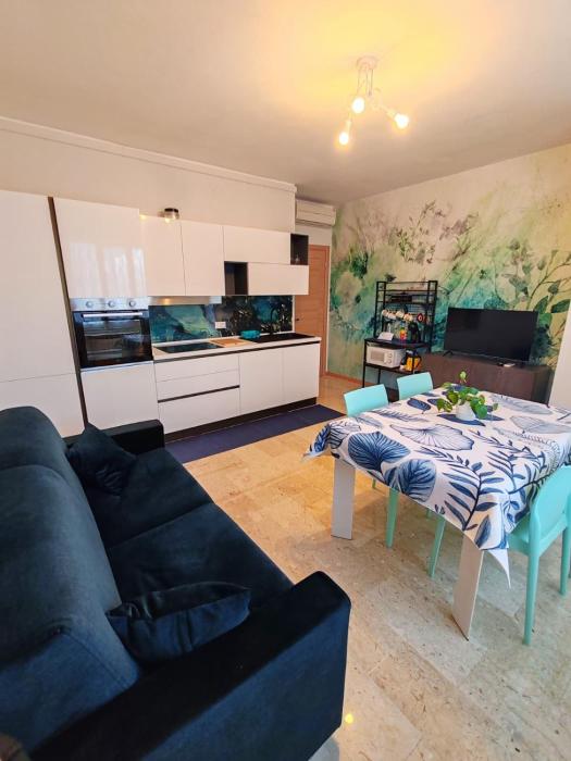 Fiorella Home