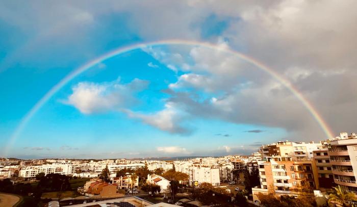 Casa Hermano Bright and Sunny with sea views