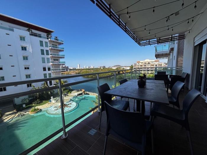 2BR Luxury apartment in sunny Mazatlan