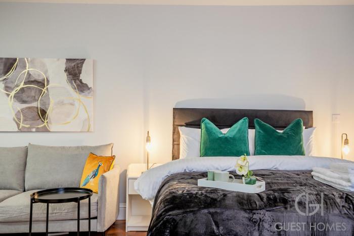 Guest Stays - Bridge Street Studio 1