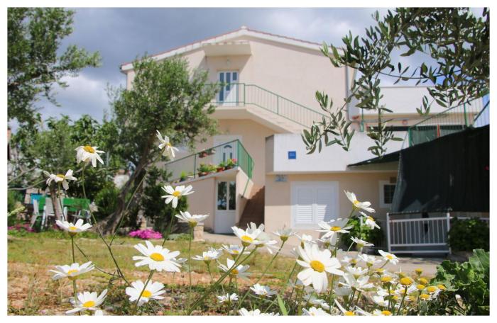 Apartments and Room Janja