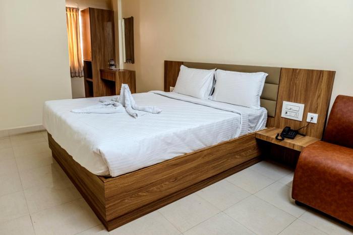 Hotel M S Chola