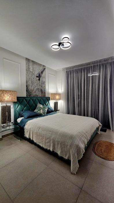 Calanova Golf Bliss Residence - Luxury 2-Bedroom Apartment -Steps from the Calanova Golf Club