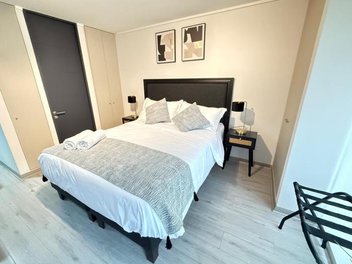 Style & Comfort in Santiago Downtown subway Wifi AC