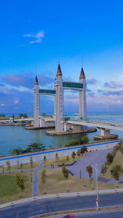 At Sky Palace Kuala Terengganu Royale Suite Drawbridge and Seaview