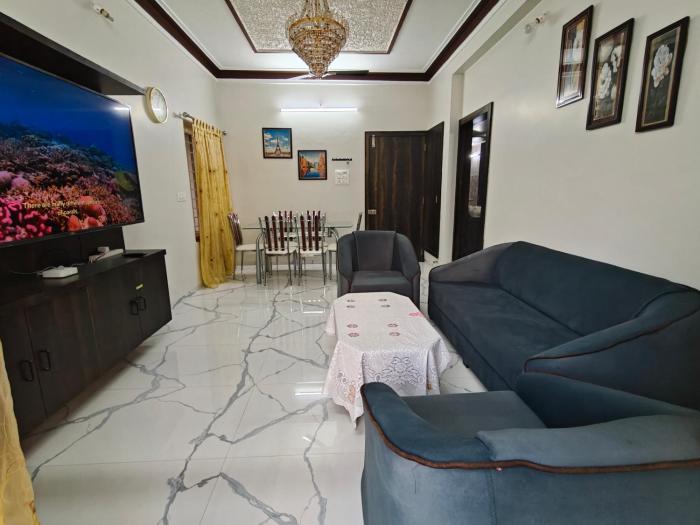 Elegant 2 BHK Furnished flat withamenities